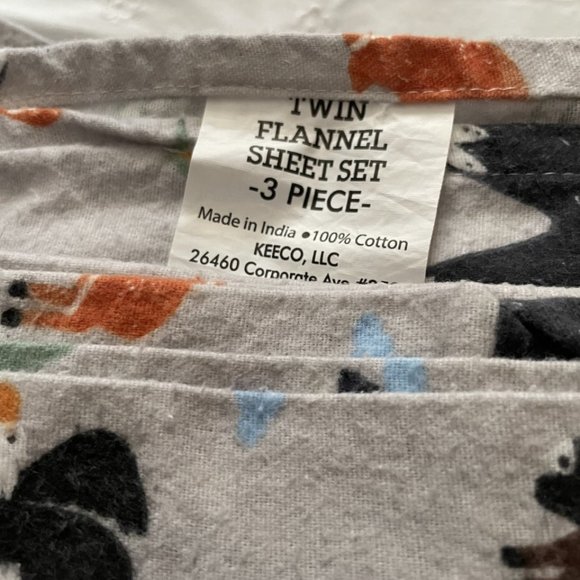 Other - Twin Flannel Sheets, Set of 3, flat, fitted and one pillow case NWOT
